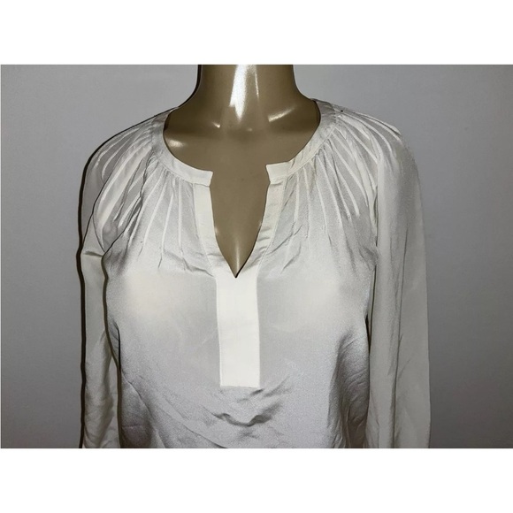 Lily Pulitzer silk ivory blouse size xxs - Picture 2 of 3